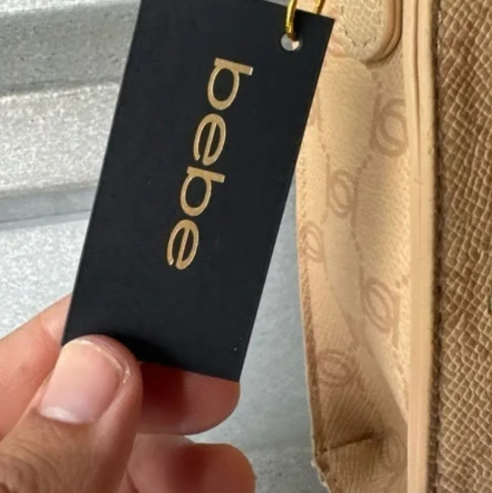 Bebe Gianna Monogram Crossbody Beige NWT - Picture 3 of 6